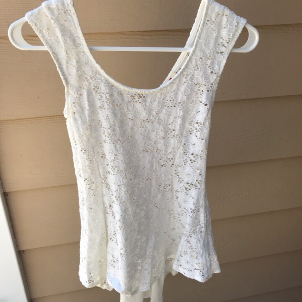 Fitted Lace cami with flare chiffon detail